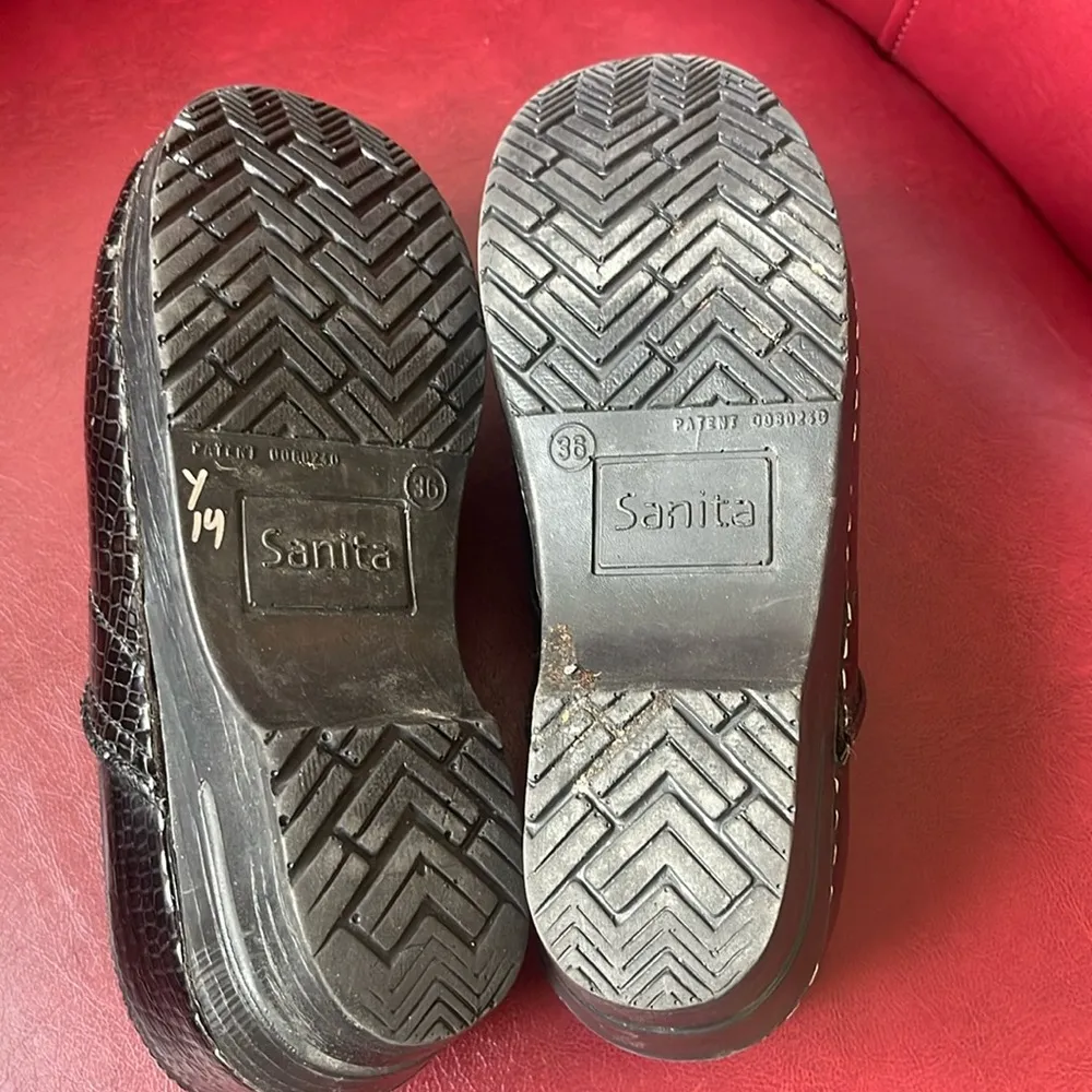 Sanita Clogs Size 36 (US 5.5 - Image 11