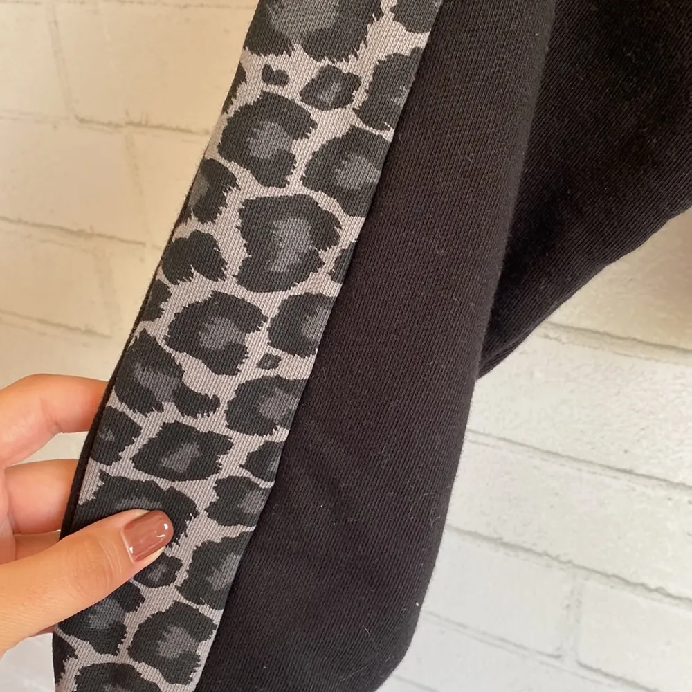 Puma Cropped Black Cheetah Half Zip Crew - Image 4