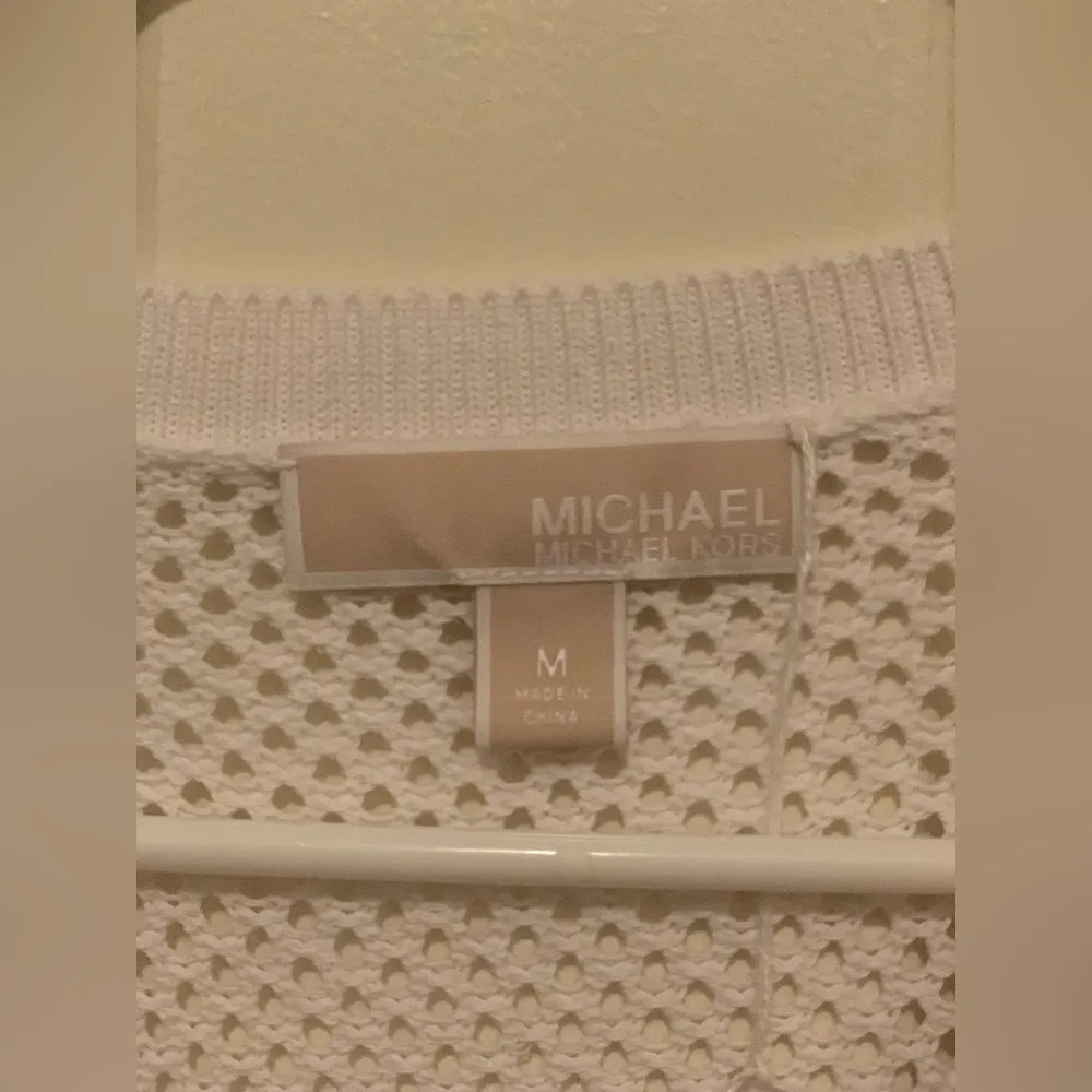 Michael Kors White Knit Textured Floral Sweater With Bell Sleeves.  Size-Medium - Image 4