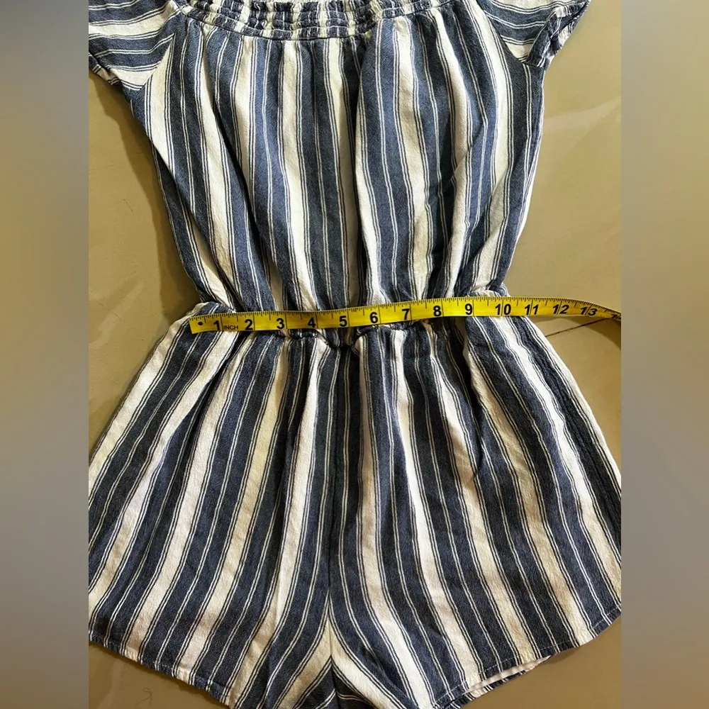 🦋 Hollister Off-The-Shoulder Striped Romper blue/white stripes one piece size S - Image 6