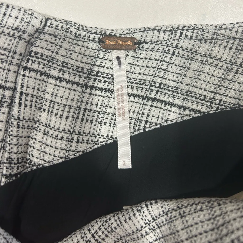 Free People Keep it Brief Menswear Inspired Plaid Micro Shorts NWOT - Image 4