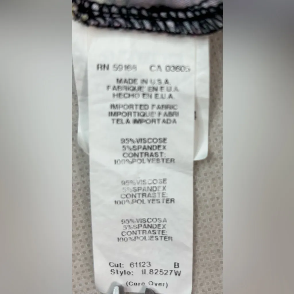 Karen Kane L Multicolor Floral on Black Tunic Blouse - Image 4