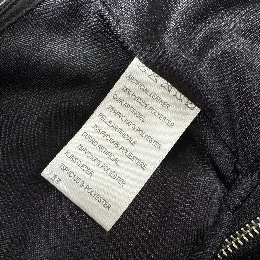 NEW Kim Shui Hot Shorts K Initial Zipper Faux Leather Black Large L NWT - Image 9