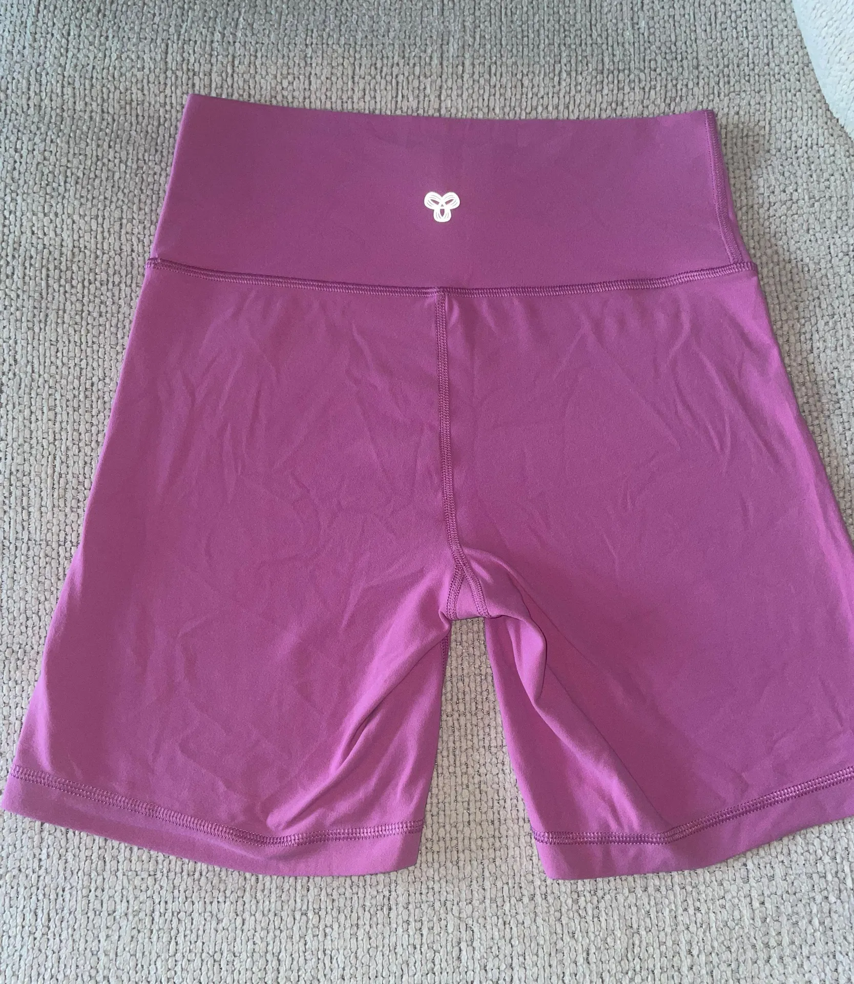 Aritzia TnaButter 7’ Short - Image 2