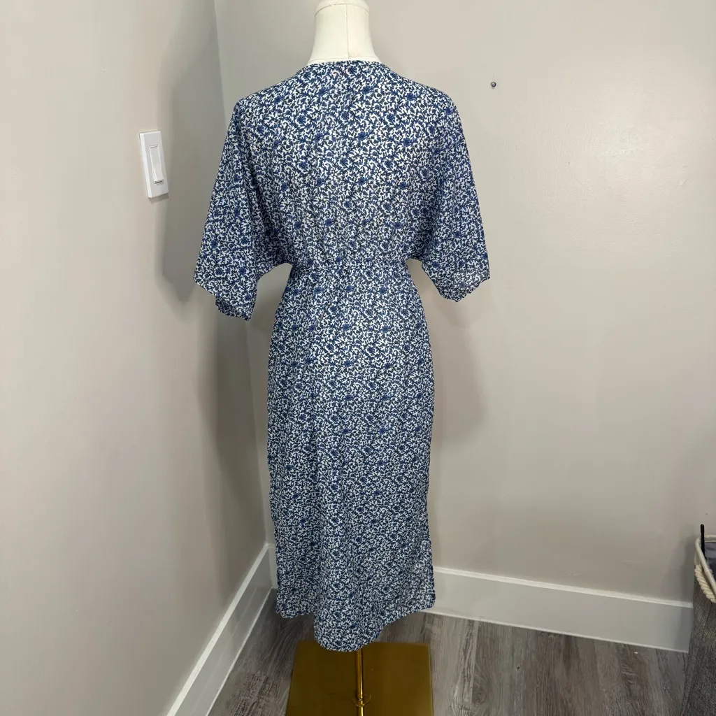 Tory Burch Blue and White beach cover up Floral Dress small - Image 3