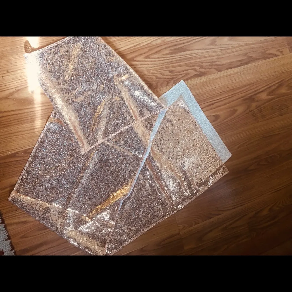 Sequin evening wrap. Jazz up your evening wear. - Image 2