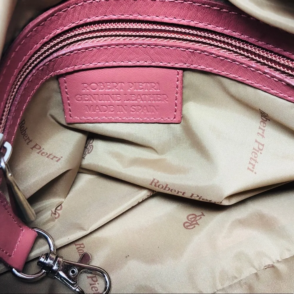 ROBERT PIETRI peach leather purse, made in Spain - Image 8