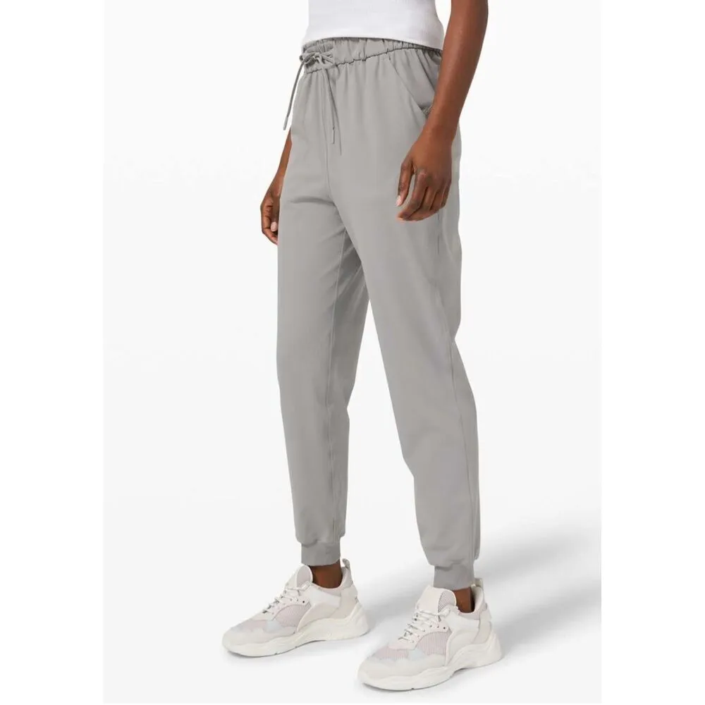 Lululemon Keep Moving Jogger In Rhino Grey Size 6 - Image 3