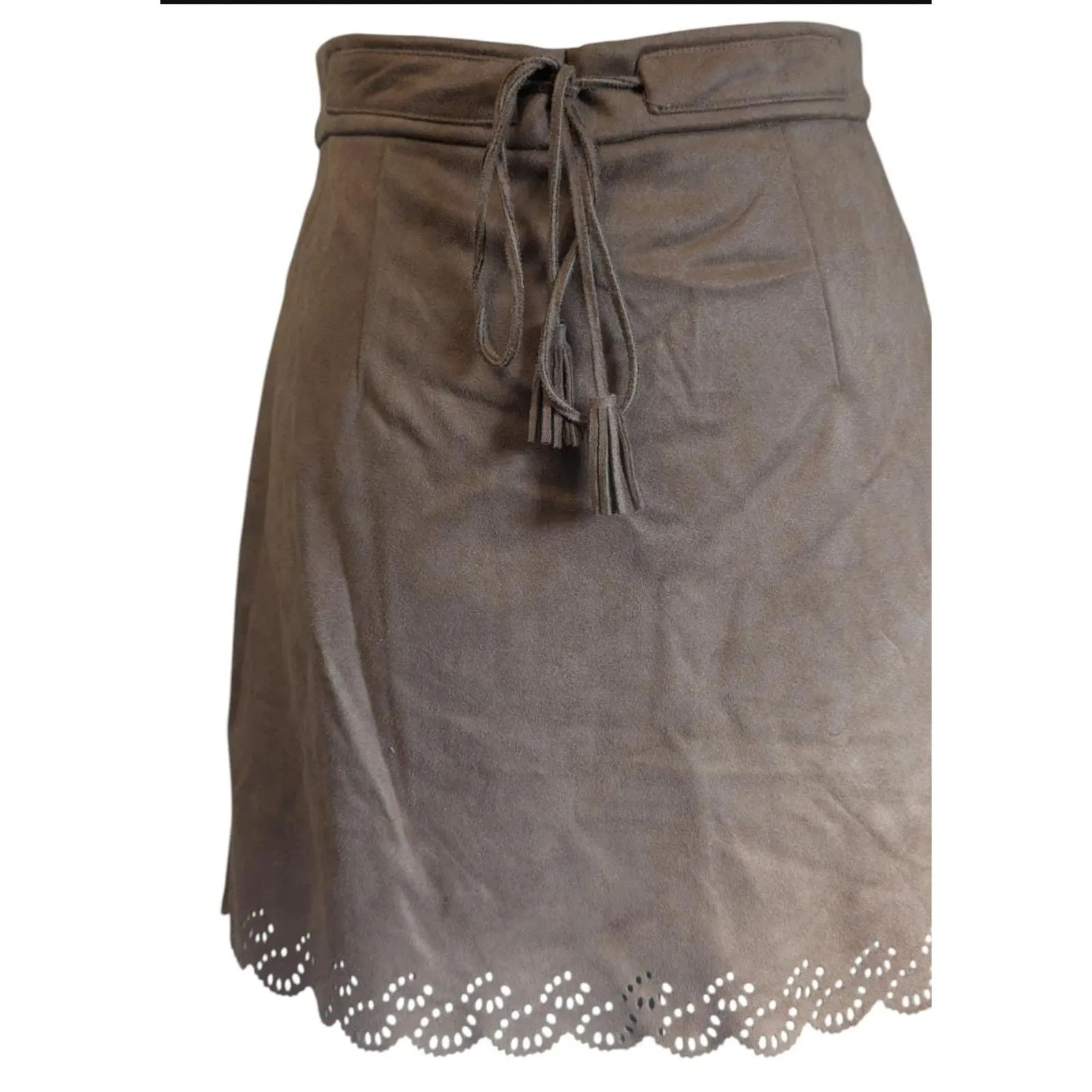 SADIE & SAGE Tan Faux Suede Scalloped Mini Skirt Small Boho Festival Western Brown - Image 4