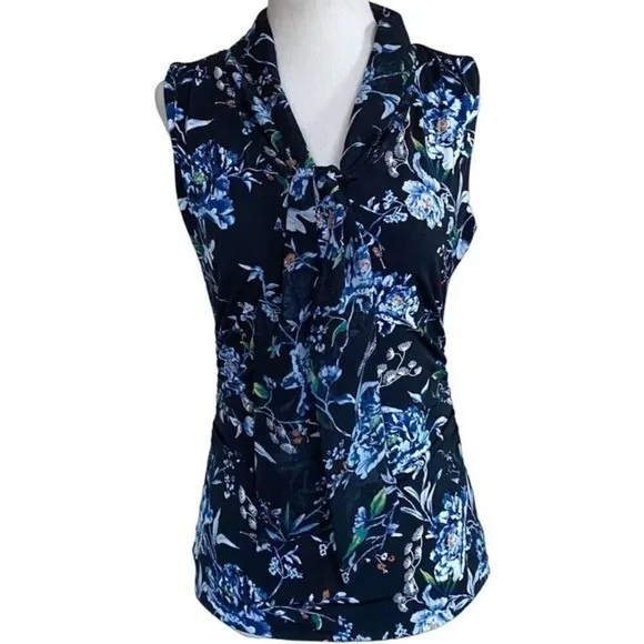 White House Black Market Floral‎ Print Tie VNeck Shell Black Blue China Sea - XS - Image 4