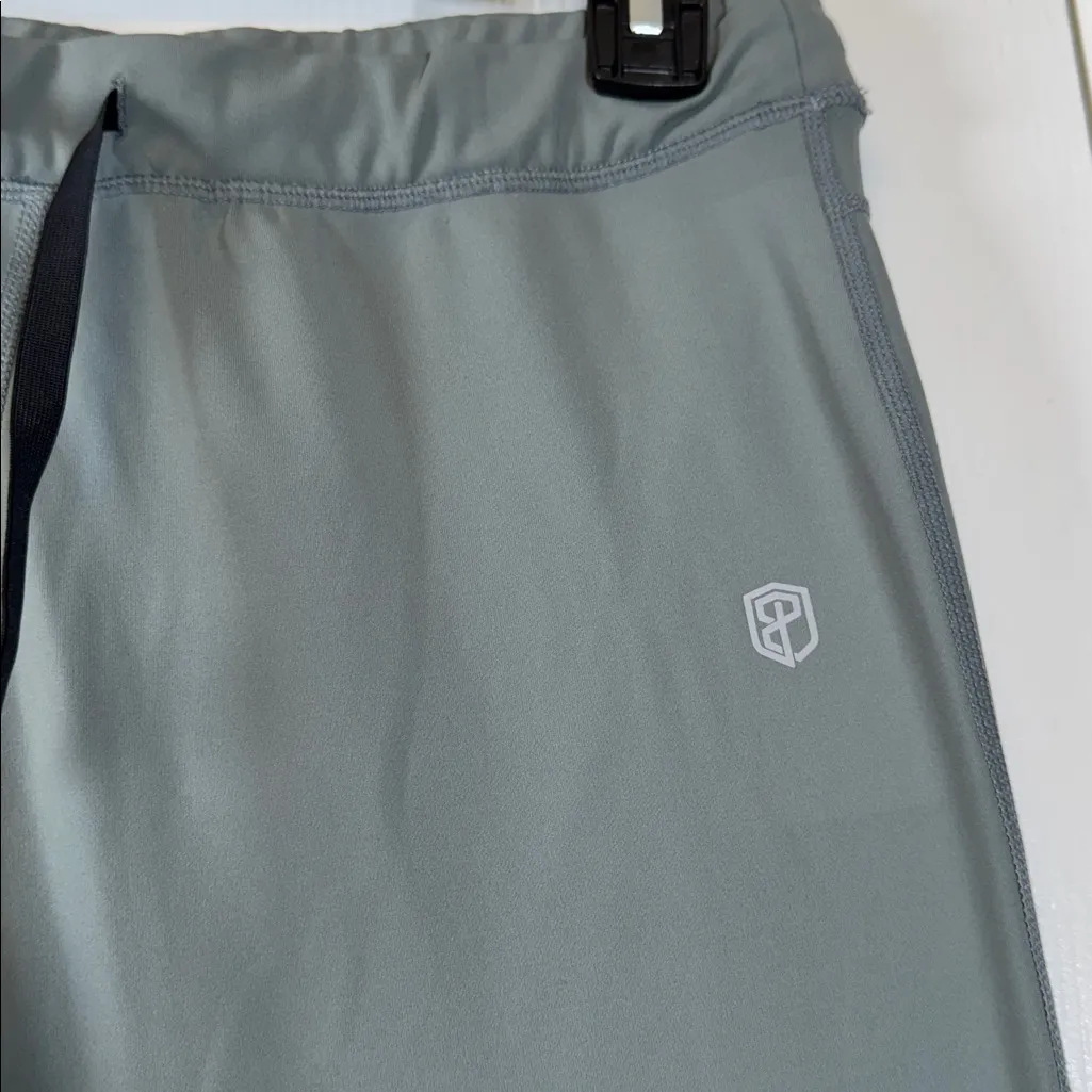 Born Primitive Sage Leggings Joggers Gym Activewear Pants Size Large EUC #5873 Green - Image 3