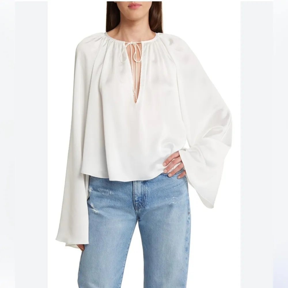 FRAME Women's Shirred Ivory  Blouse NWT Size M - Image 13