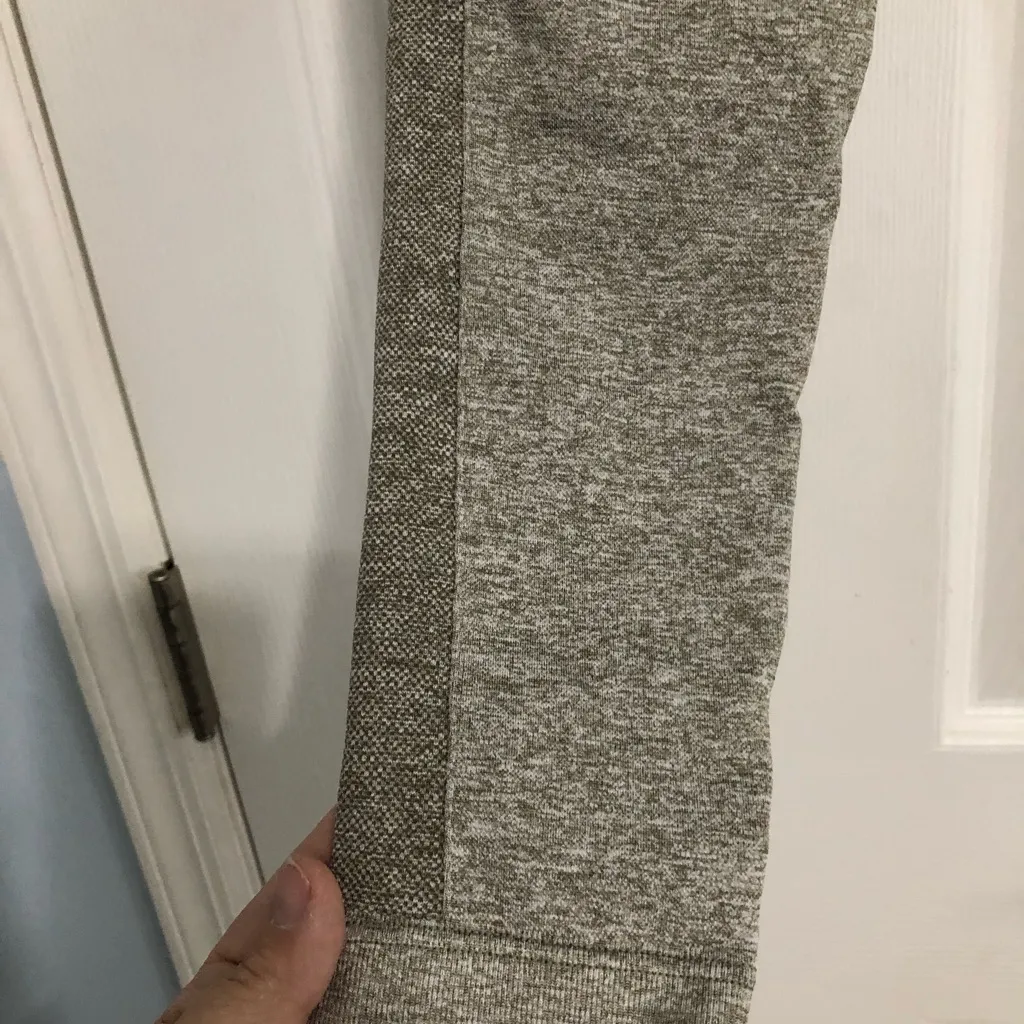 Gymshark flex women’s high waist leggings‎ fits size XS or small tan - Image 5