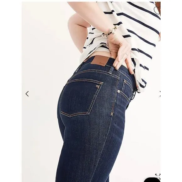 Madewell 9" Mid-Rise Skinny Jeans in‎ Larkspur Wash: TENCEL Denim Edition - Image 2