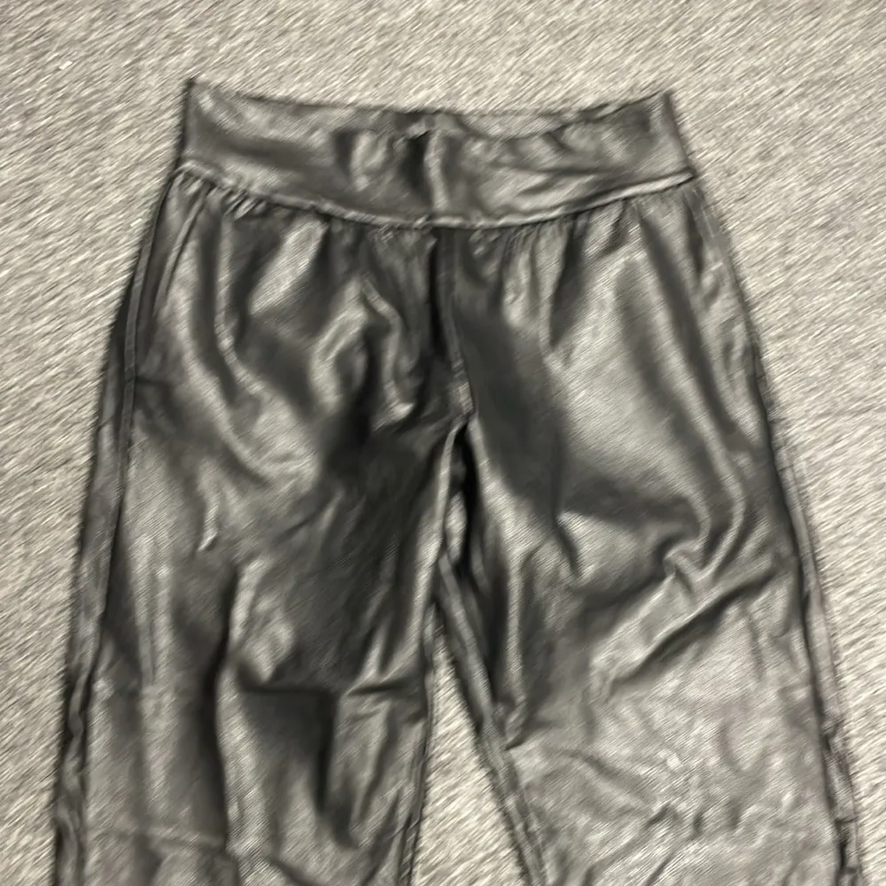 Commando  Faux Leather Smocked Jogger Pants Size Small Black - Image 2