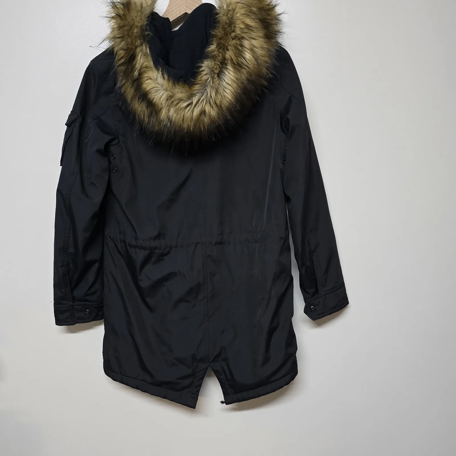 S13 New York Black Parka Jacket M Faux Fur Hood Warm Winter Coat 33" Long Flaw Size M - Image 4