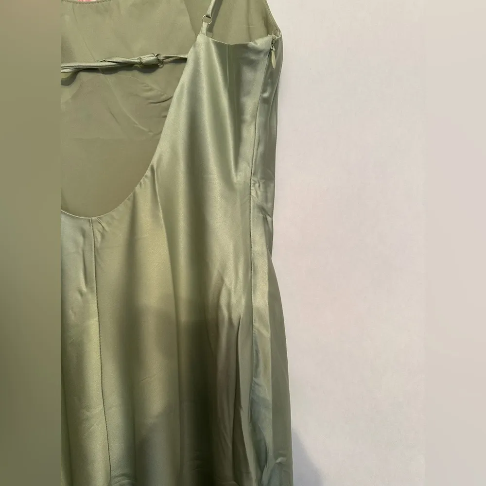 NWT  Satin Floral Backless Midi Slip Dress Pale Green w Pink Size Medium - Image 9