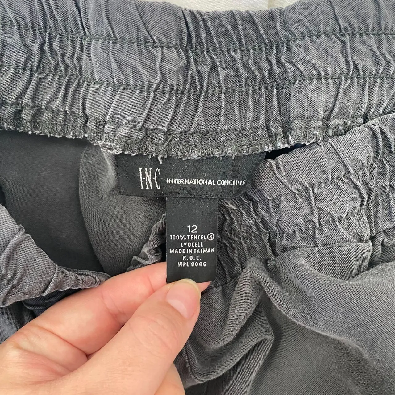 INC Early 2000's Soft Grunge Dark Gray Black Cinched Casual Jogger Pants 12 / L - Image 5