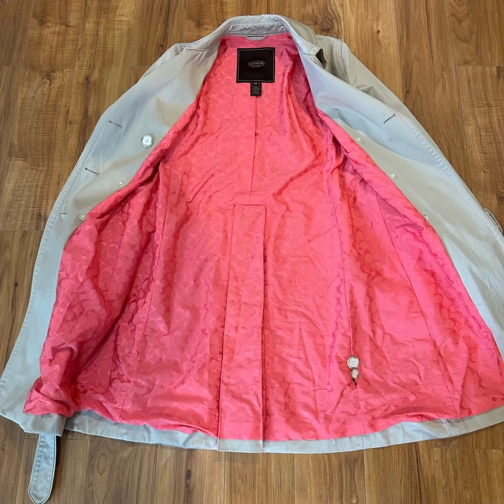 Coach Beige Double-Breasted Trench Coat - Image 4