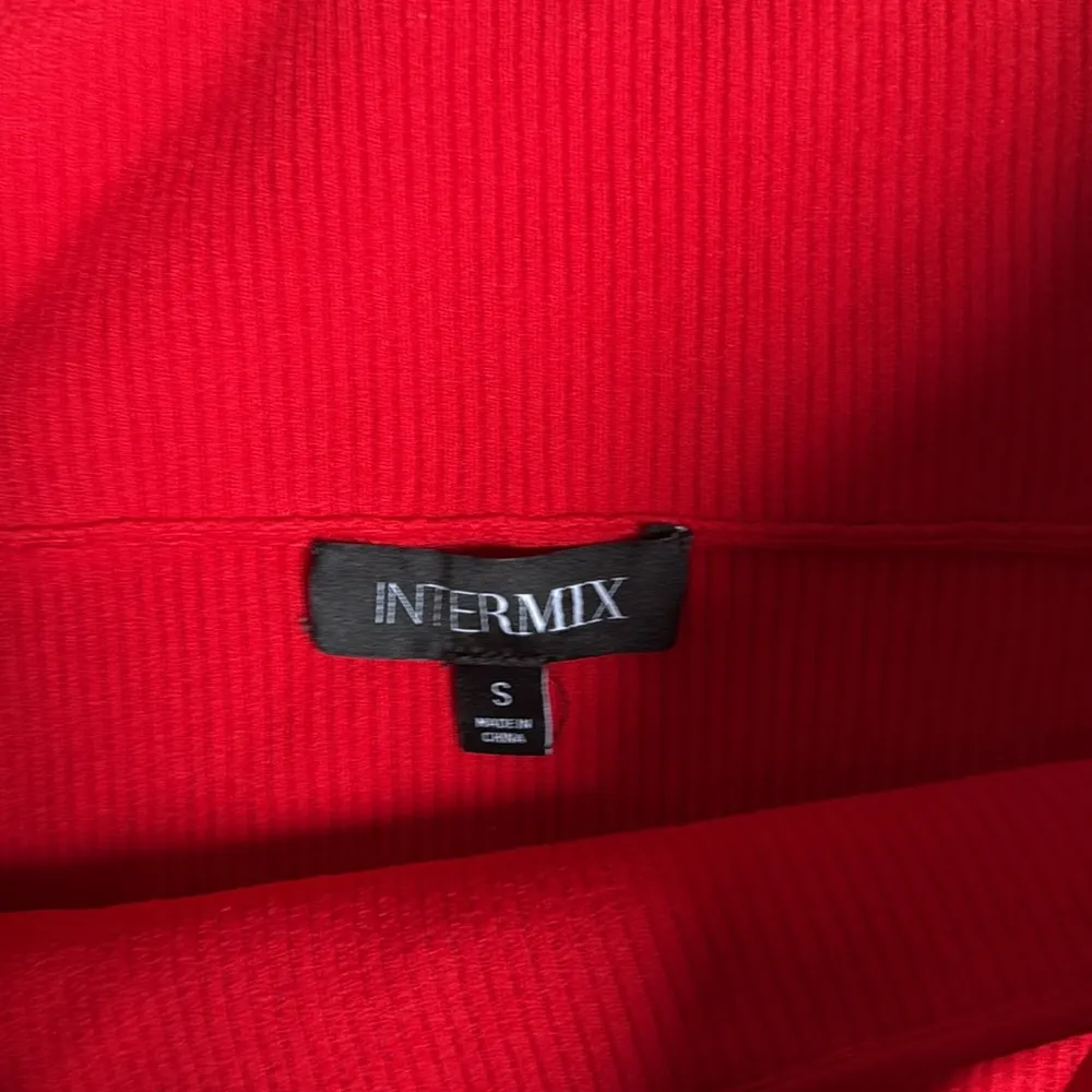 INTERMIX Alexa Off Shoulder Cutout Knit Top - Image 7