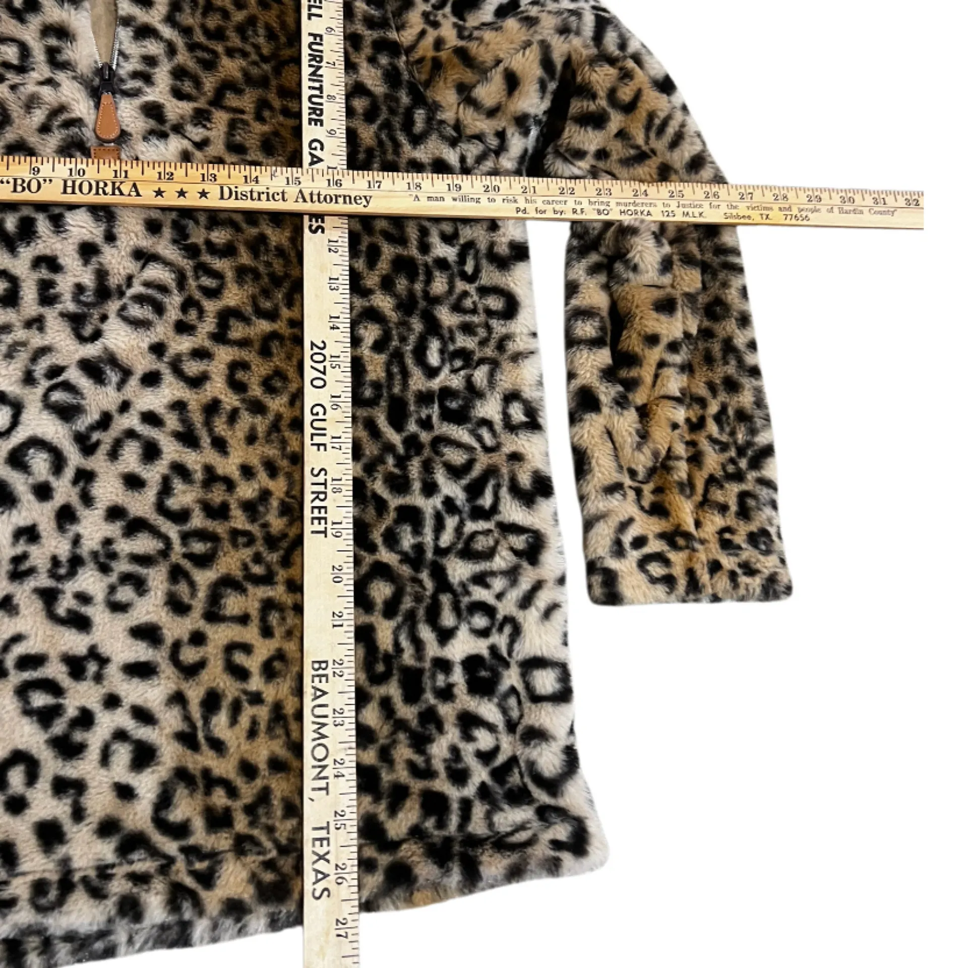 Pink Lily Leopard Print Fur Pull Over - Image 6