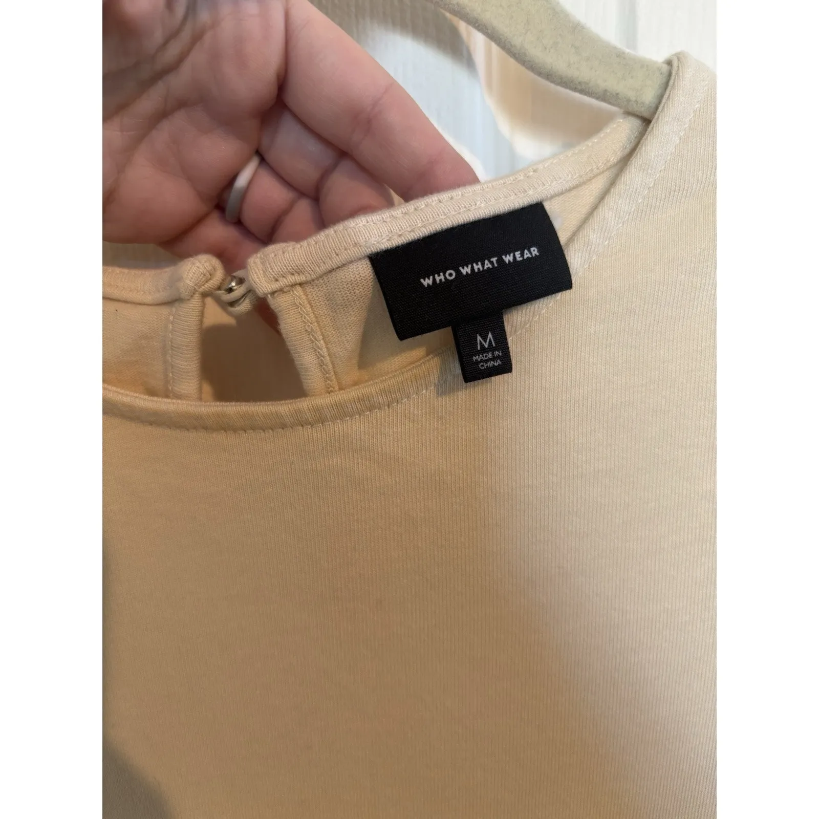 Who What Wear Beige Short Sleeve Dress Size Medium Cottage Pockets Minimalist - Image 8