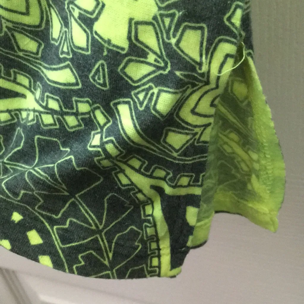 FINAL MARKDOWN Ladies’ one world Beach Swimsuit Coverup (M) Size M - Image 8