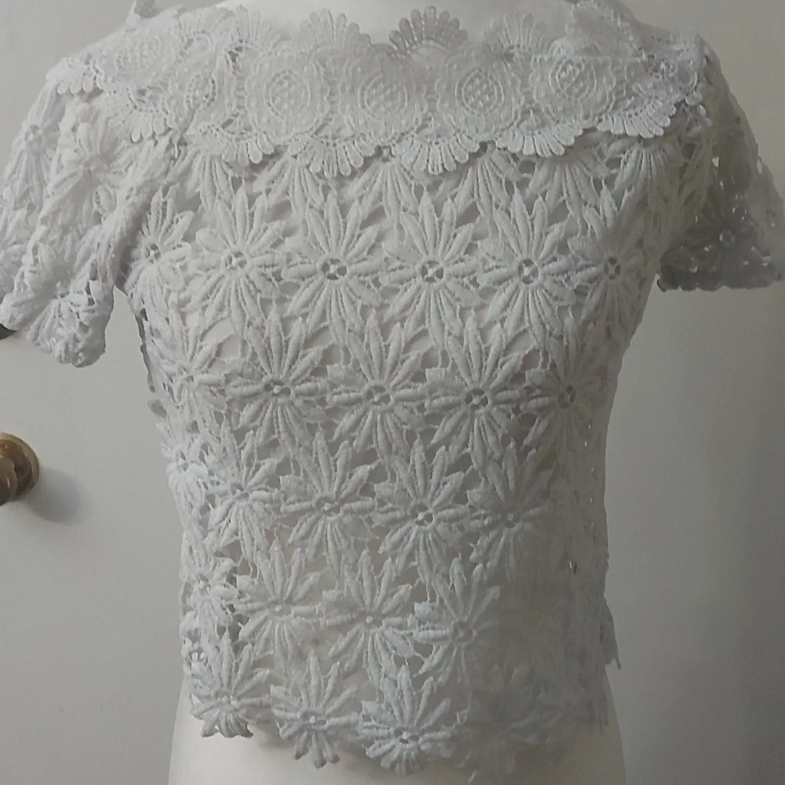 Handmade Vintage White Floral Lace Shirt XS Cottagecore Fairycore Tomatogirl - Image 3