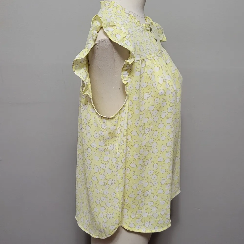 Loft outlet pastel yellow floral blouse size lp - Image 3