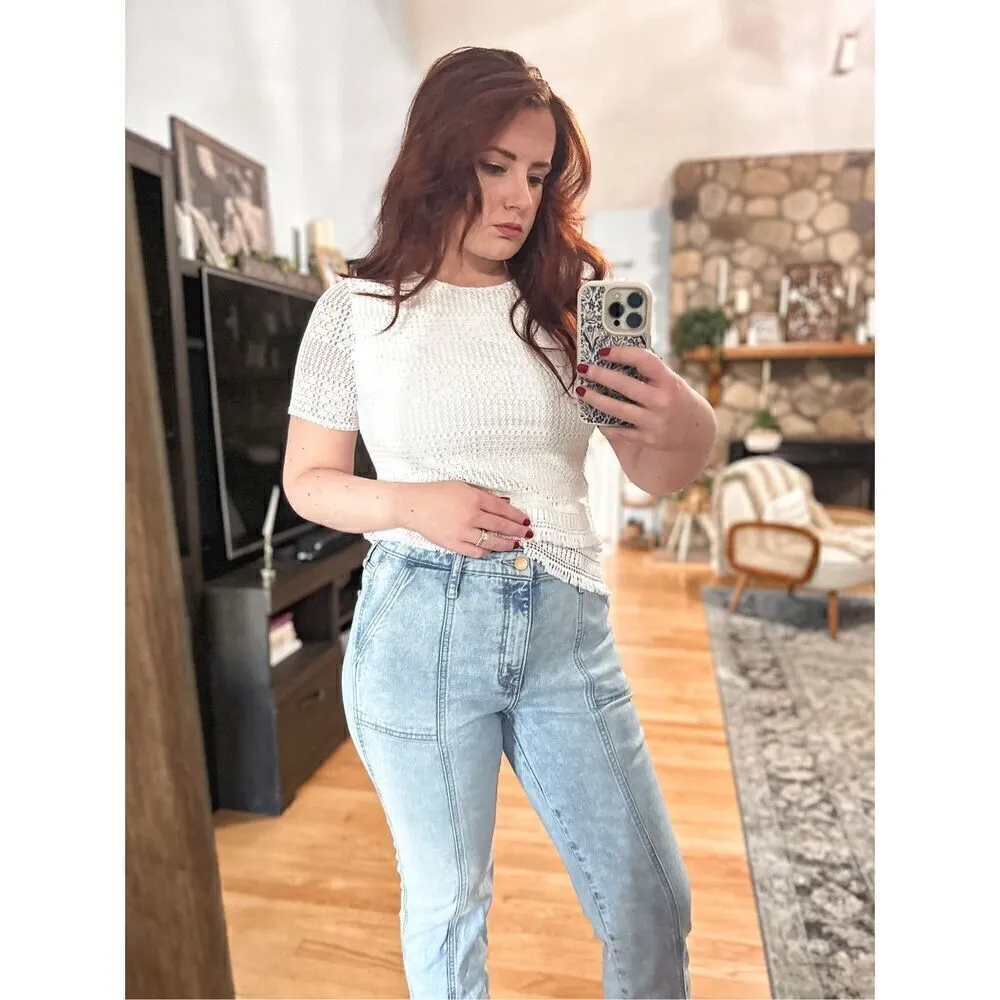 Universal thread high rise slim straight jeans - Image 9