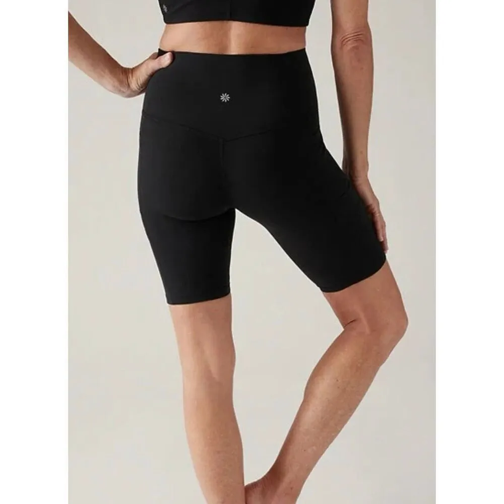 Athleta salutation 10” inseam black biker short size M - Image 3