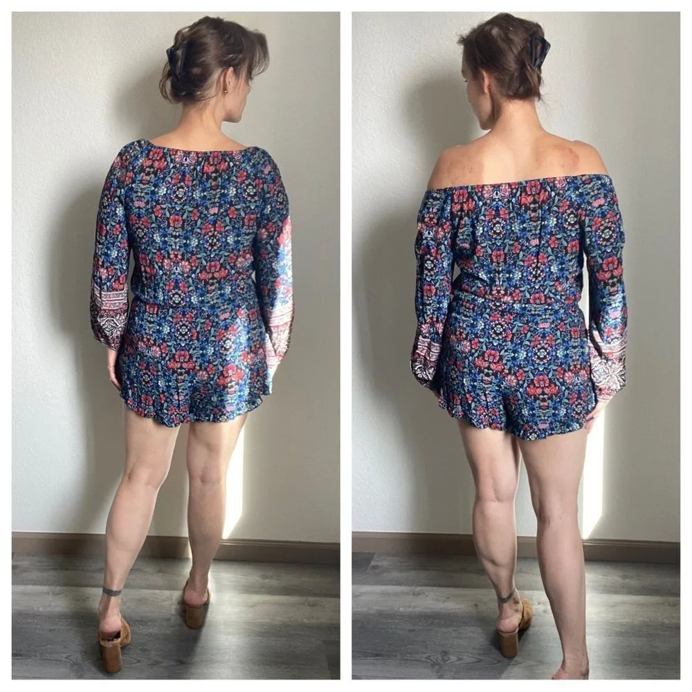 American Eagle Romper Blue Red Floral Medium Viscose Pockets Vacation - Image 5