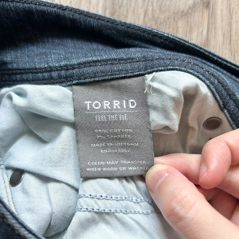 Torrid Vintage Stretch Mid-Rise Dark Wash Flare Jeans Size 24S - Image 6