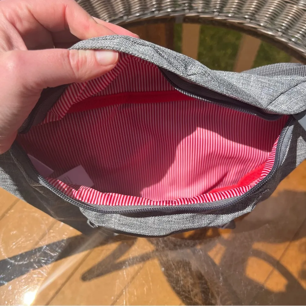 Herschel Supply Co. Pop Quiz Hip Pack 3.5L Size Gray Fanny Pack Belt Bag NEW - Image 4