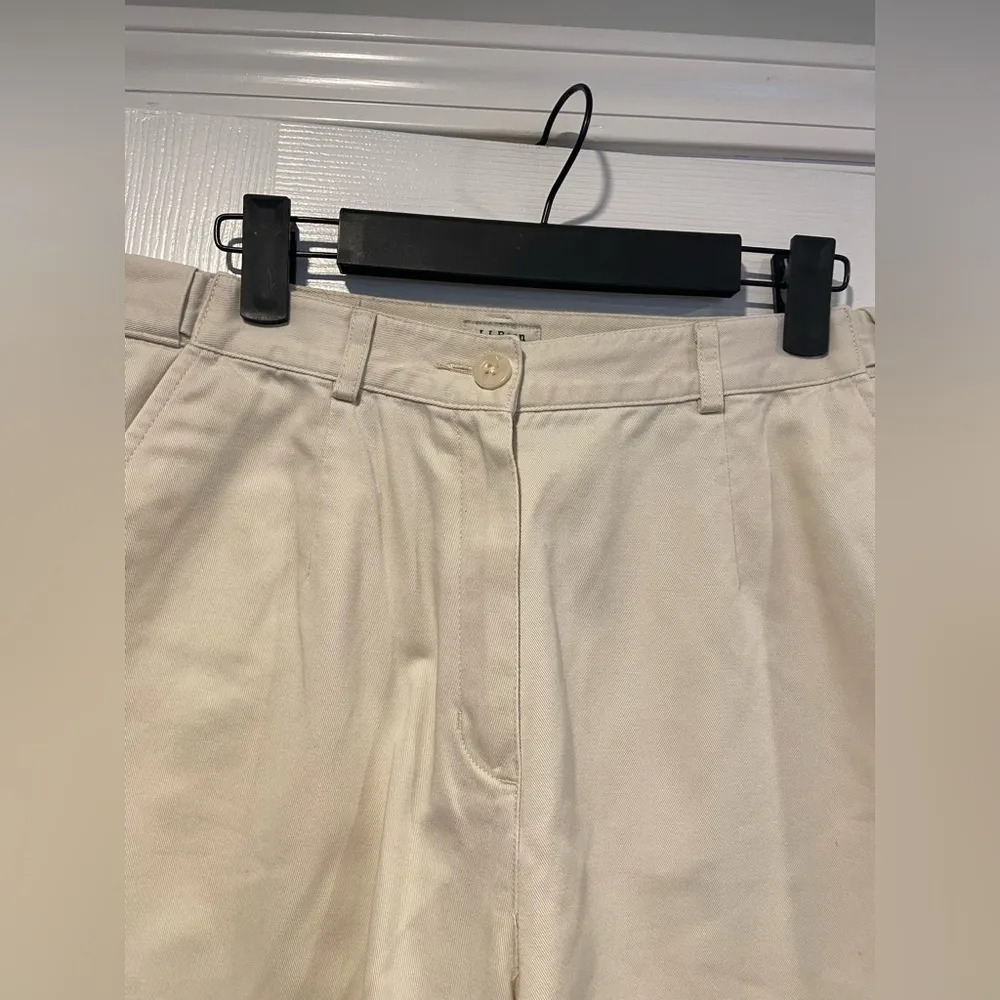 L.L. Bean Size 8 Original Fit Comfort Waist Hi Rise Cotton Khaki Cargo Shorts Tan - Image 5