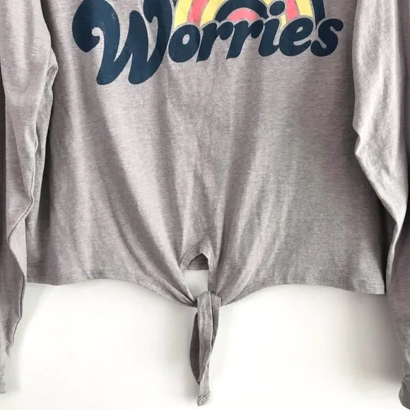 New No Worries Rainbow Tie Hem Cropped Tee Graphic Long Sleeve T-Shirt Grey - Image 7