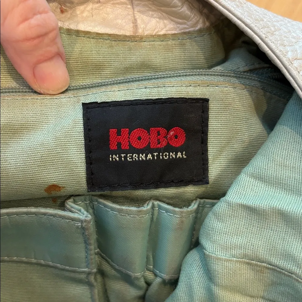 Hobo International Leather Shoulder Bag Purse Cream Silver - Image 4