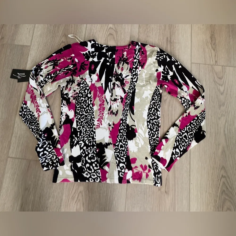 Women's Multicolor Patterned Top Petite. White Size undefined - Image 4