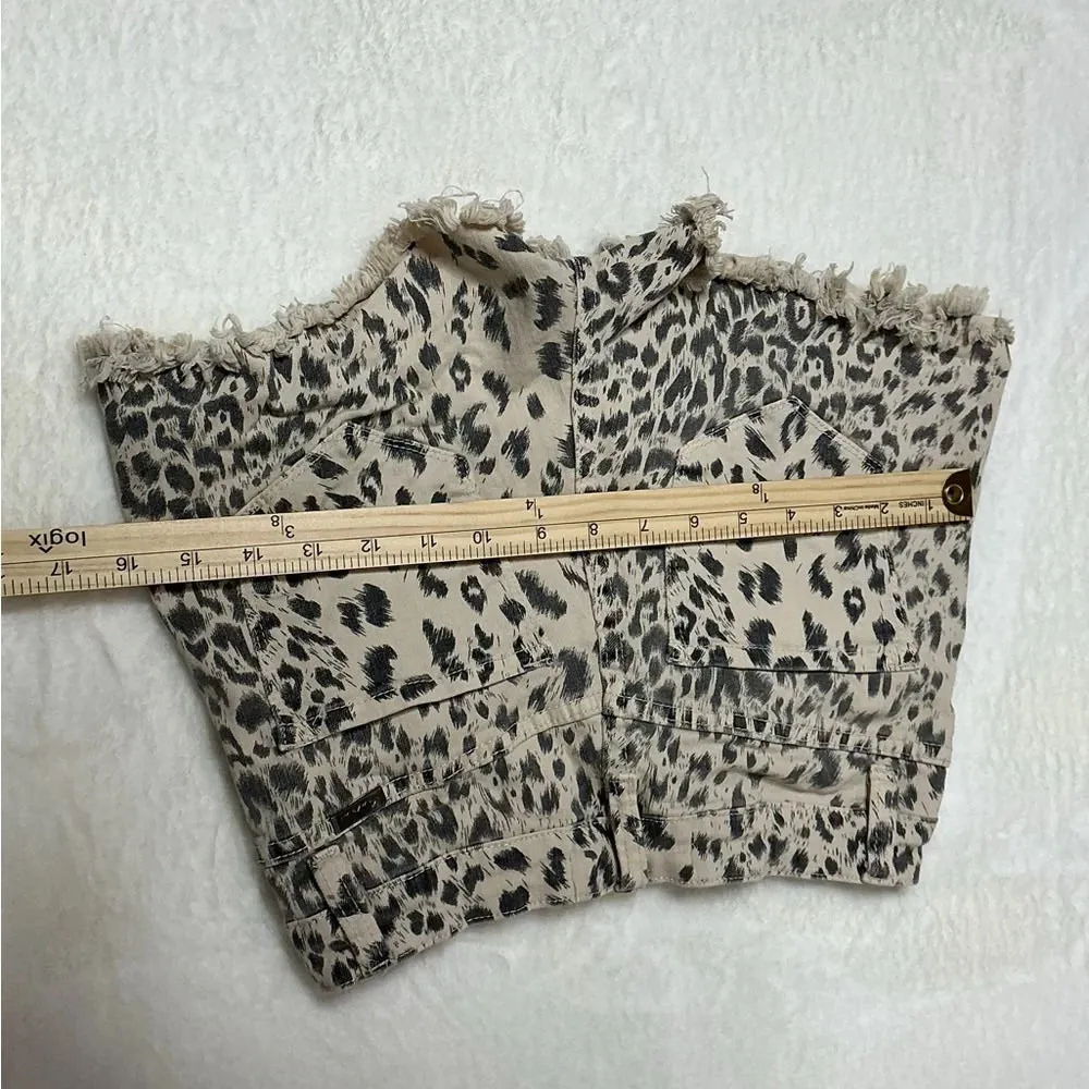 Animal print KanCan Tan and Black Jean Shorts Stylish and Versatile - Image 11