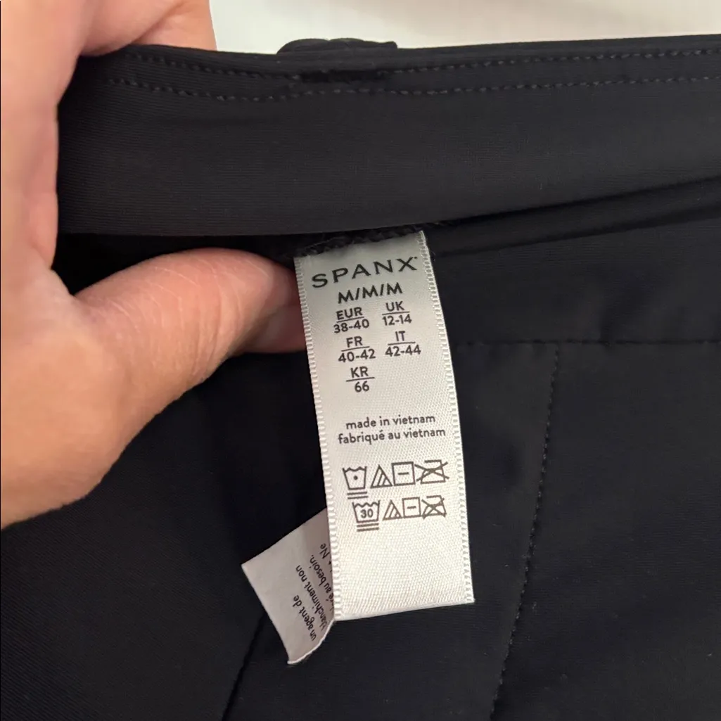 Spanx  Sleek Black Athletic Shorts - Image 2
