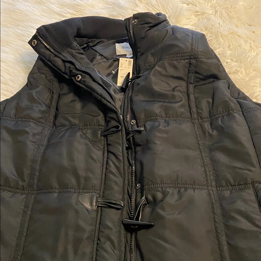 Avenue Women's Black Puffer Vest size 18/20 brand new two front pockets - Image 12