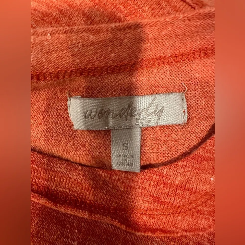 Wonderly Orange Long Sleeve Crop Top EUC - Image 6