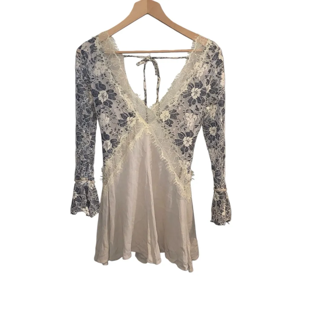 TULAROSA Skylar Floral Lace Black Cream Boho Revolve Bell sleeve party Dress - Image 3