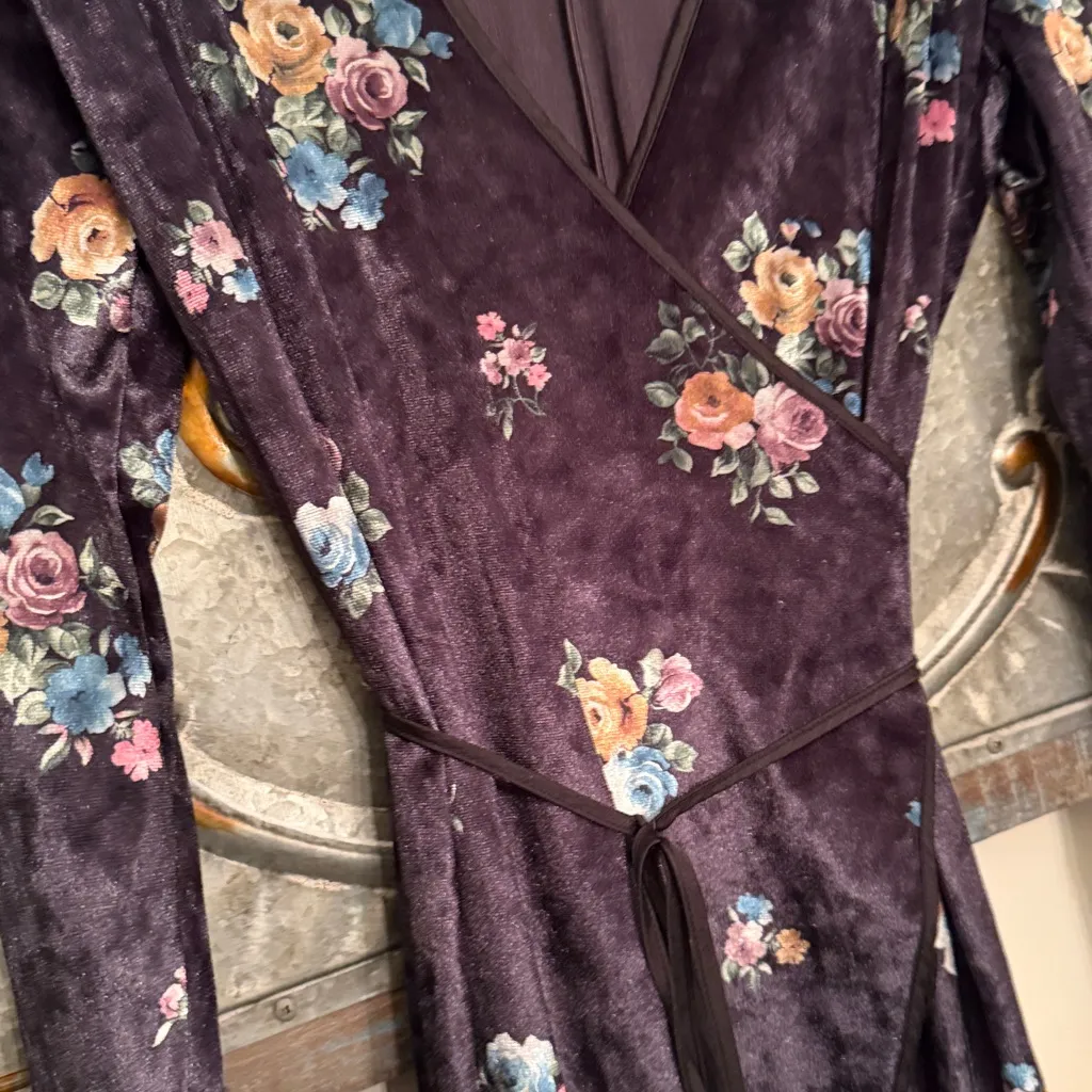 Zara Floral Print Velvet Robe Duster Wrap Tie Maxi Dress size small - Image 15