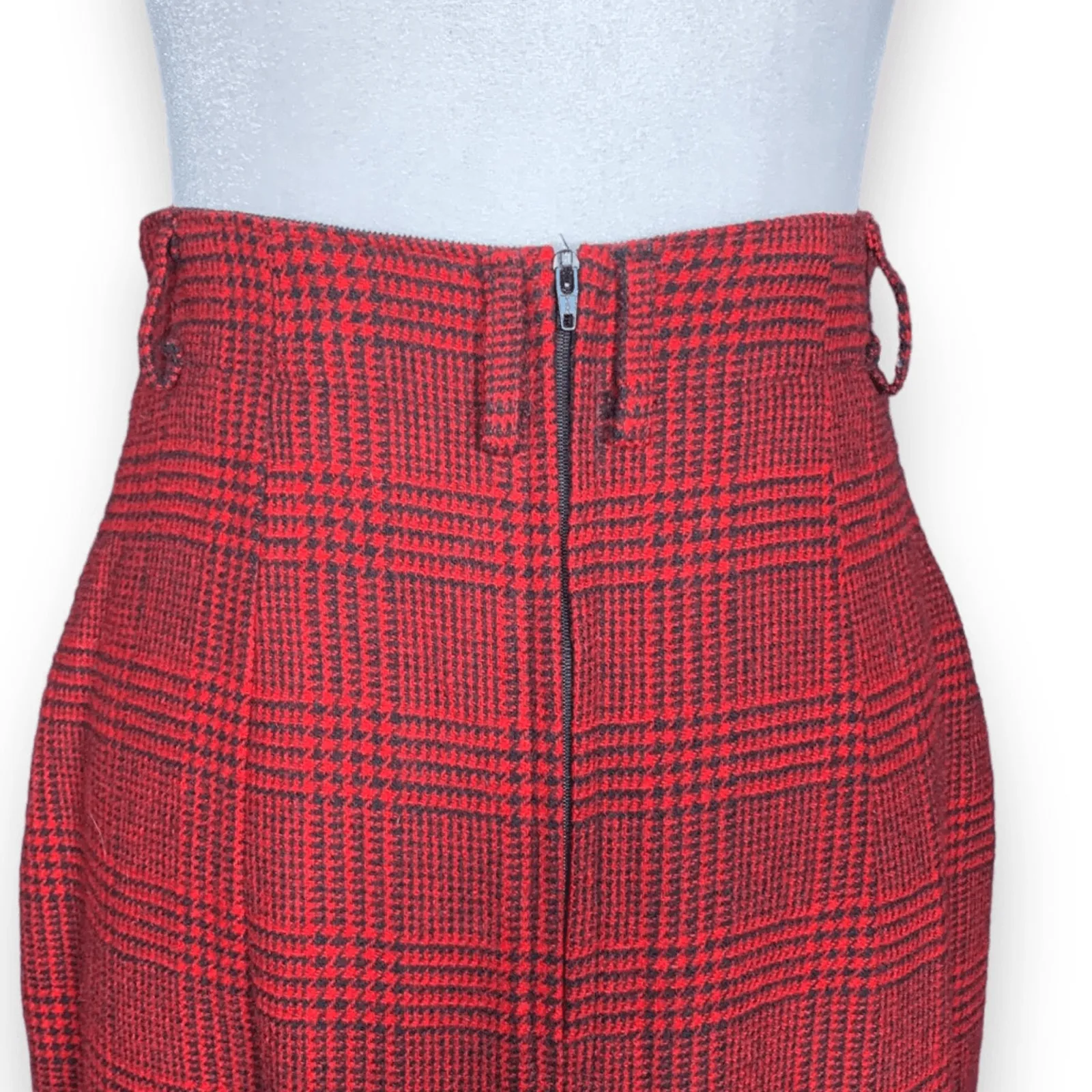 Vintage Woolrich Red Burgundy Plaid High Waisted Wool Skirt Size 6 USA Made - Image 6