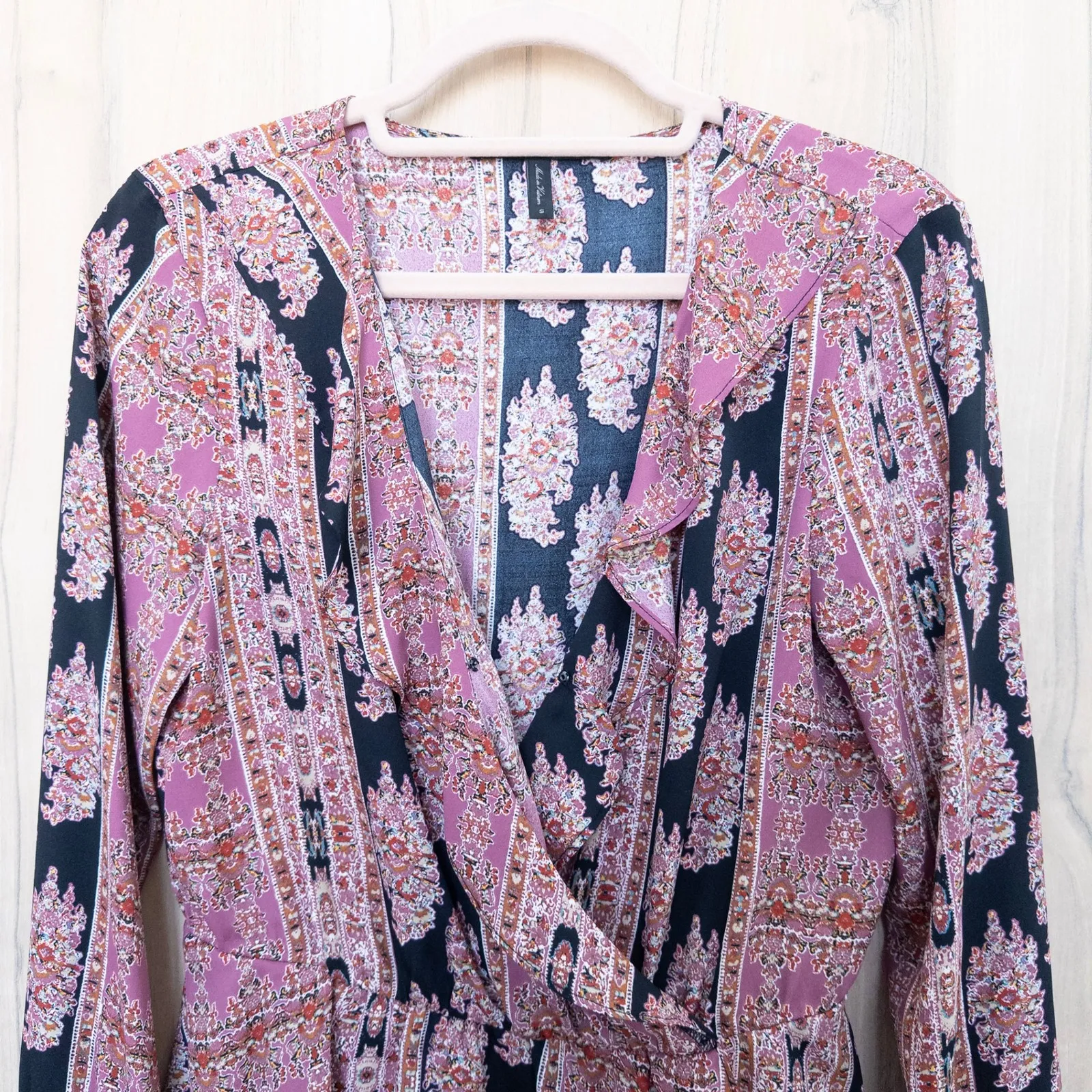 BCBGMAXAZRIA Womens Paisley Ruffle Blouse Size S Pink Black Boho Office‎ Siren - Image 2