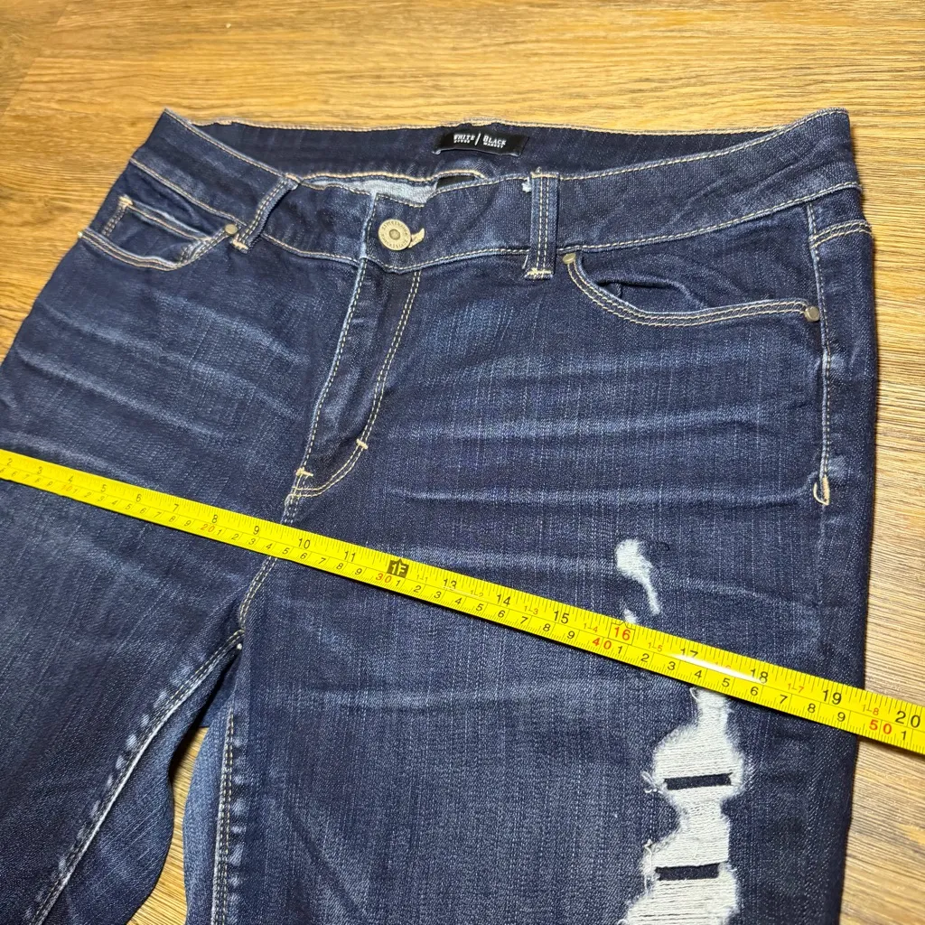 White House Black Market Dark Wash Distressed Crop Leg Skinny Jeans Size 10 - Image 6