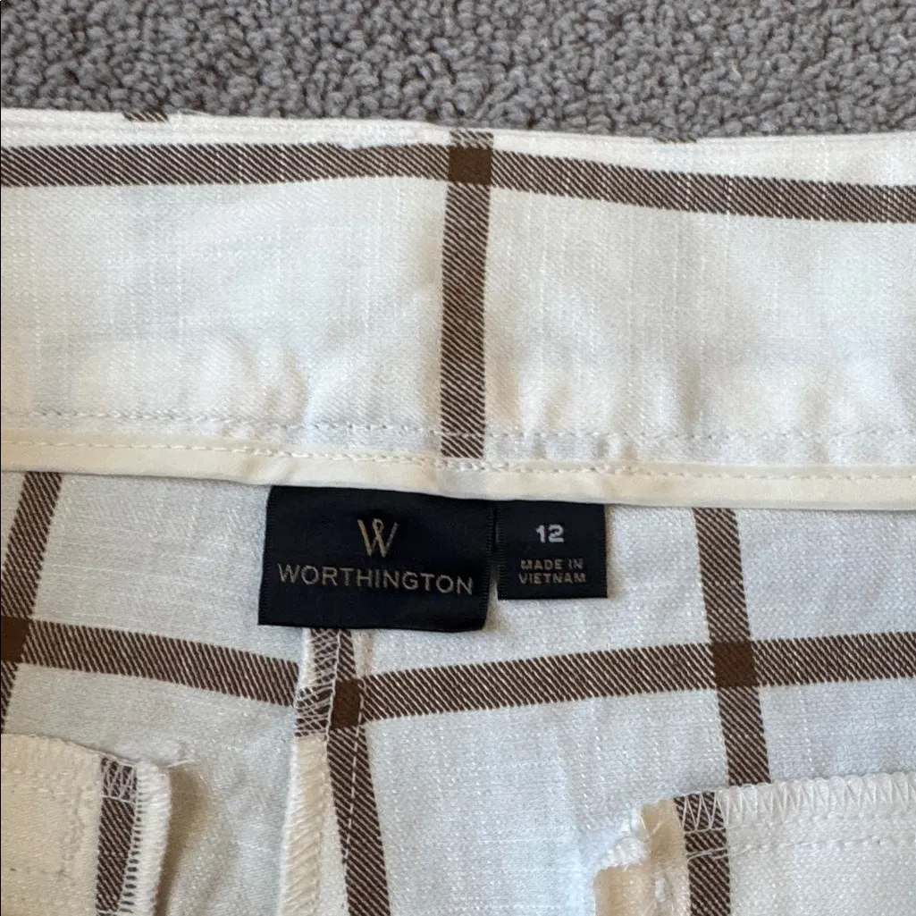 Worthington Off White/Brown Windowpane Shorts SIZE 12 - Image 3