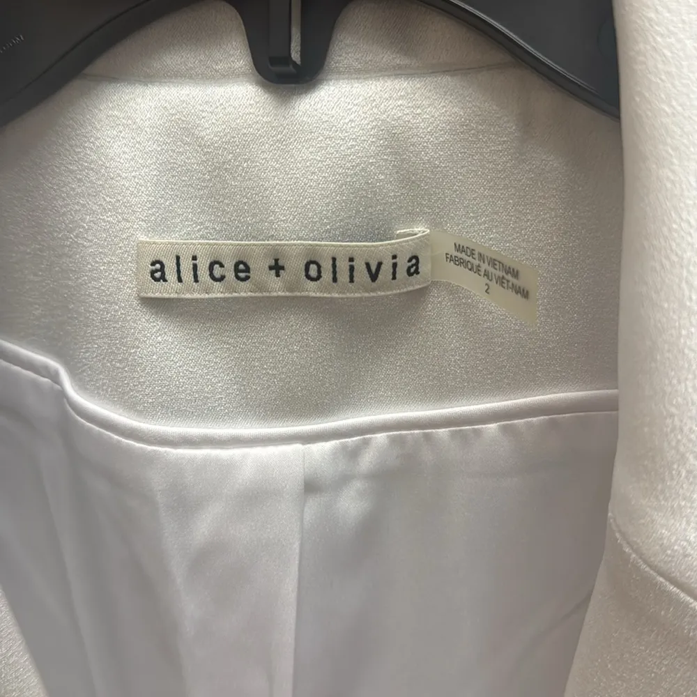 Alice + Olivia White Blazer - Image 5