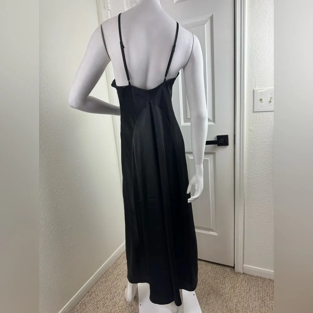 Sincerely Jules Elegant Black Satin Gown Size Medium. #183 - Image 4